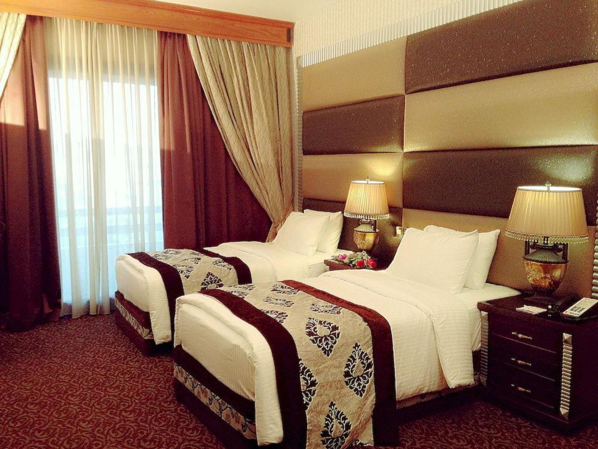 Abjad Grand Hotel Dubai Buitenkant foto