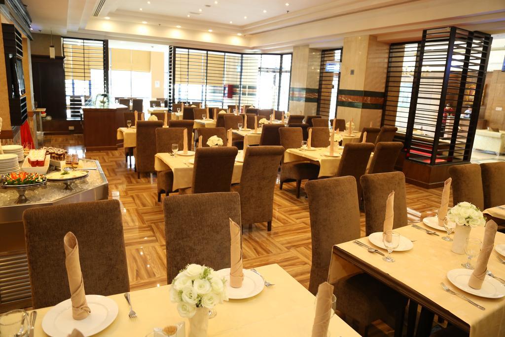 Abjad Grand Hotel Dubai Buitenkant foto