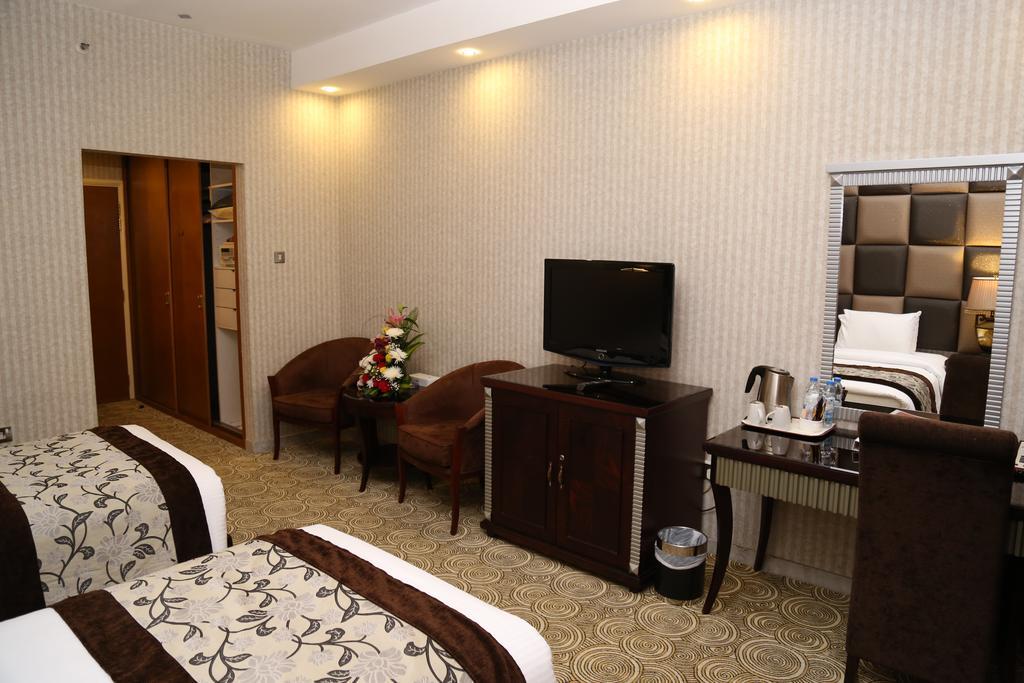 Abjad Grand Hotel Dubai Buitenkant foto