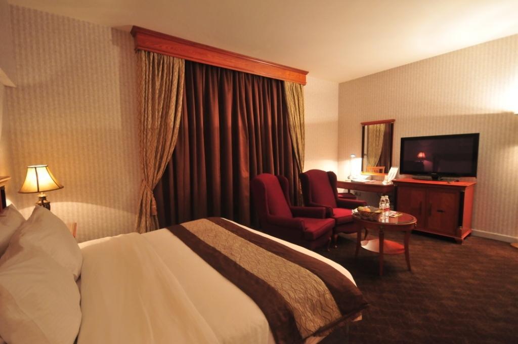Abjad Grand Hotel Dubai Kamer foto