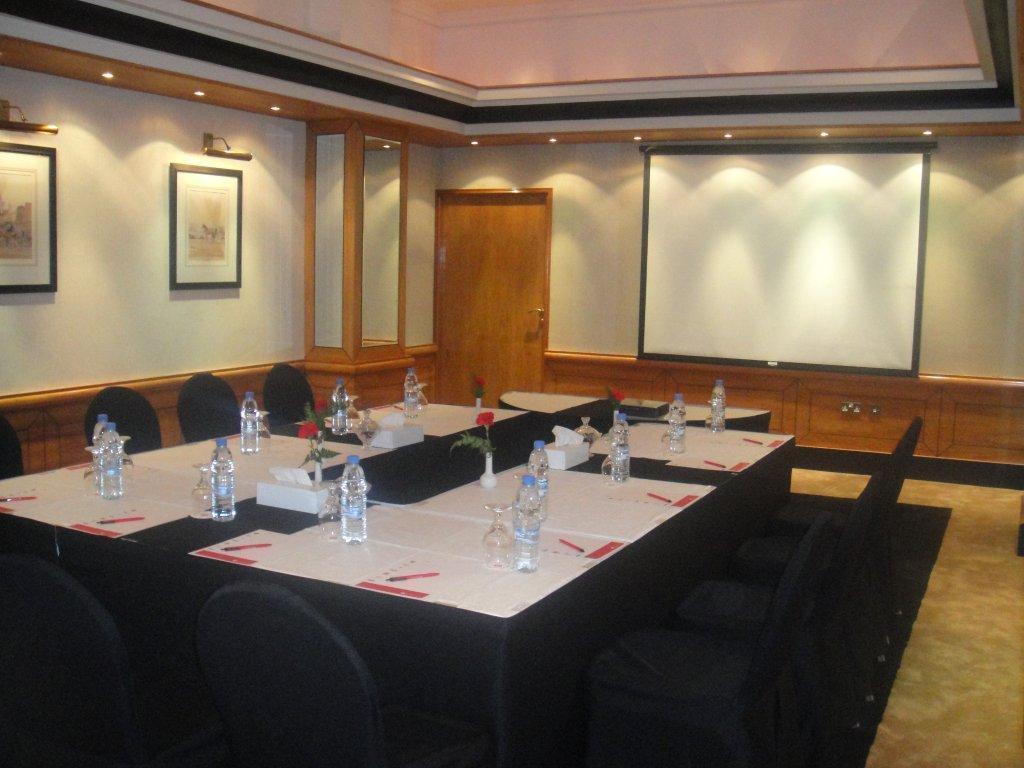 Abjad Grand Hotel Dubai Buitenkant foto