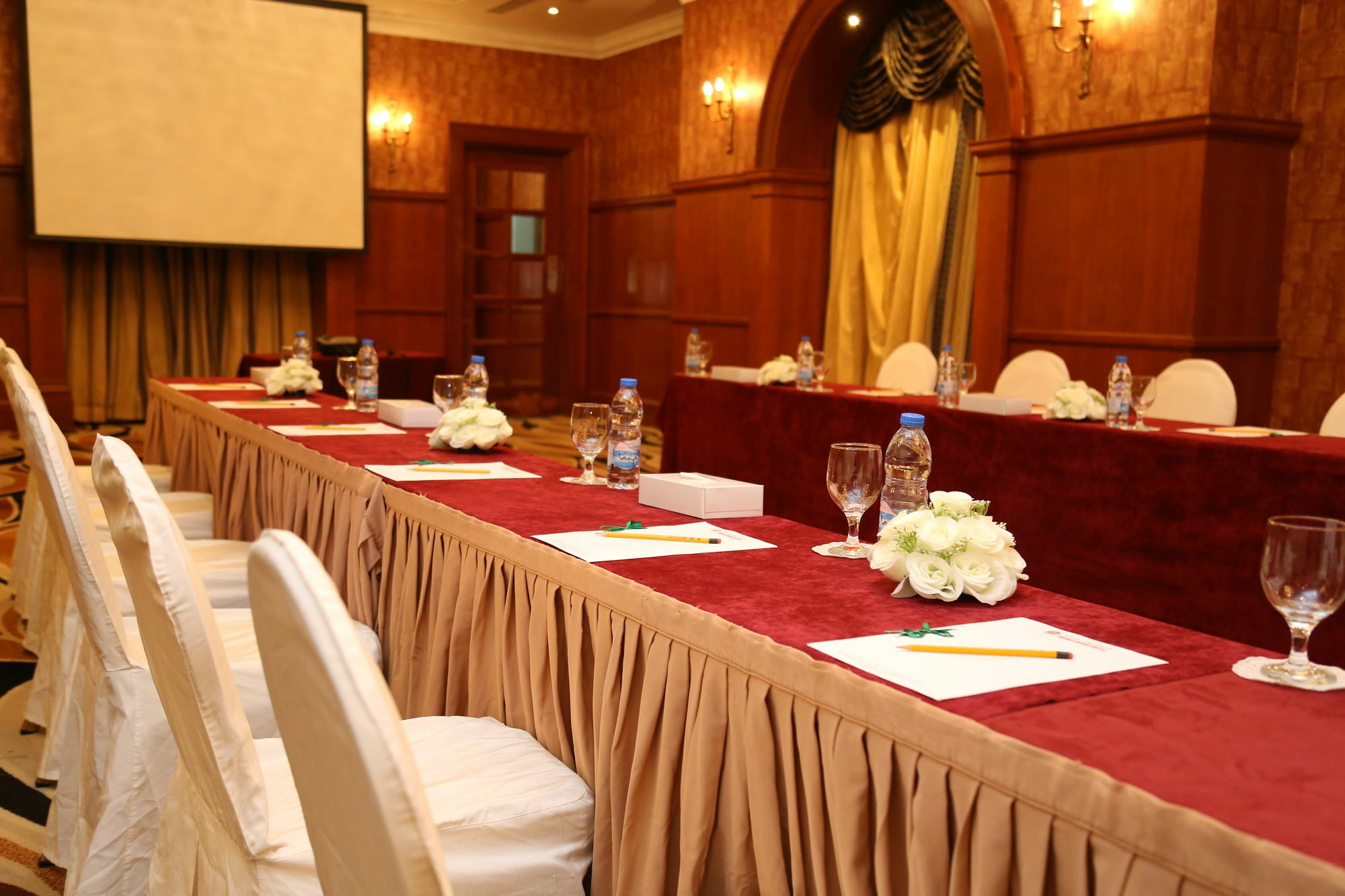 Abjad Grand Hotel Dubai Buitenkant foto