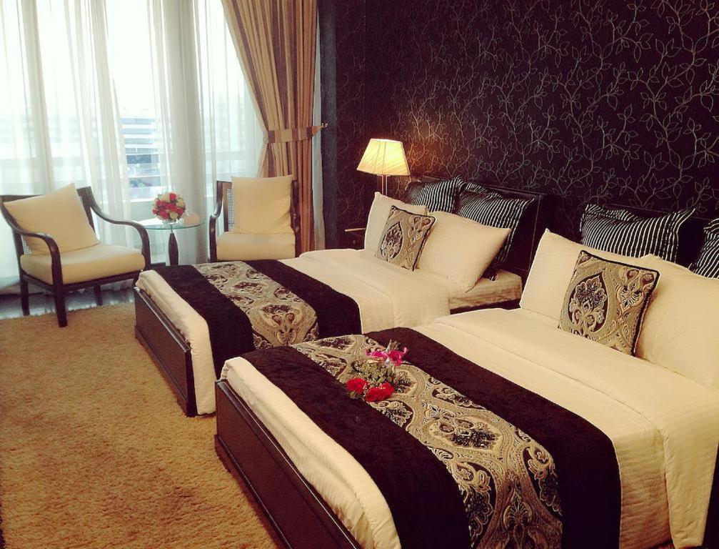 Abjad Grand Hotel Dubai Buitenkant foto